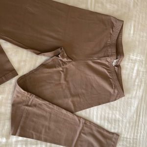 Newport News vintage legggings made in the U.S.A 95% cotton size large mushroom